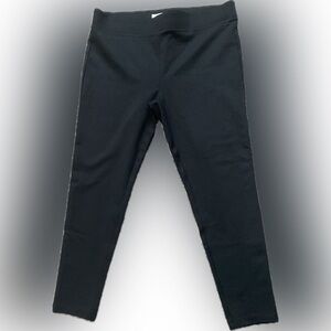 LOFT women’s black pants. Great for work!!!